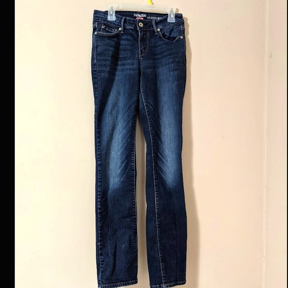 Levi's modern slim jeans